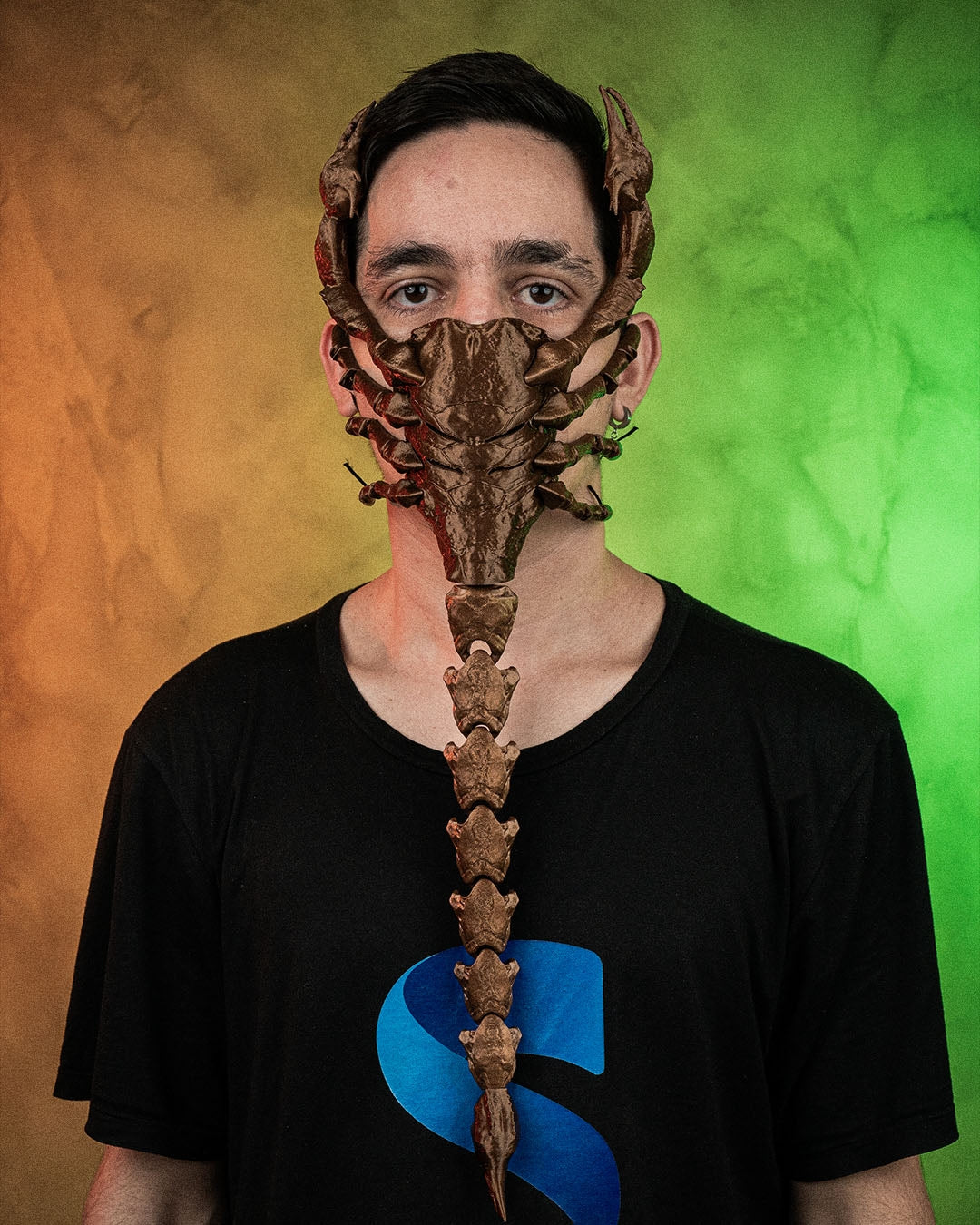 2100 - Scorpion Grasp Halloween Mask