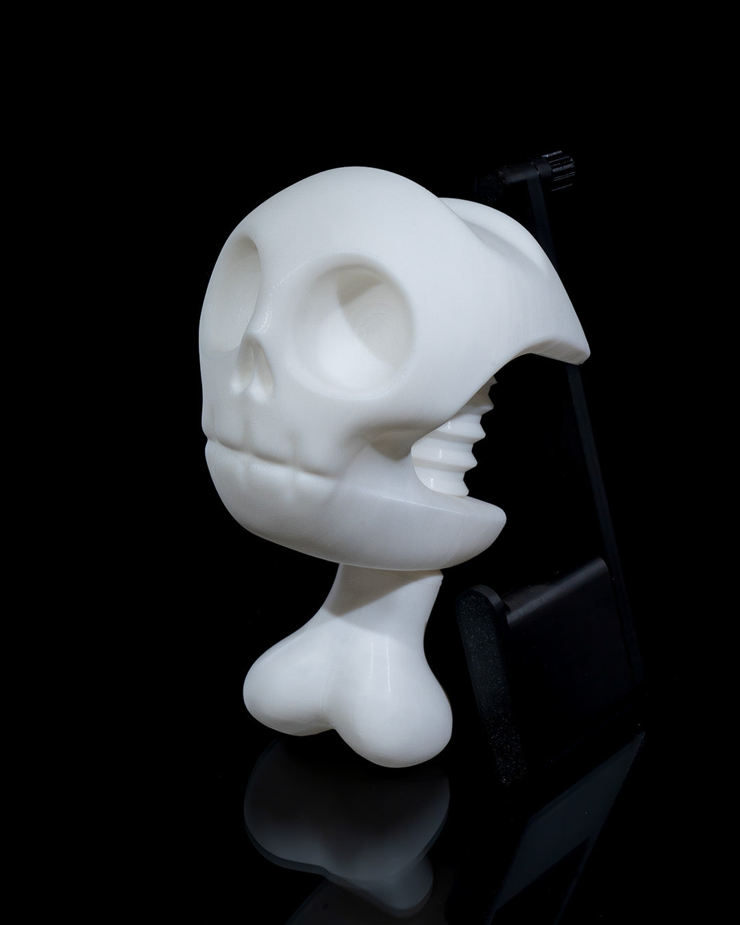 1935 - Skull Vise Headphone Holder