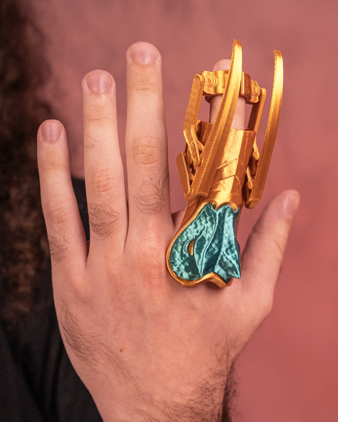 2856 - Snake Strike Finger Blade