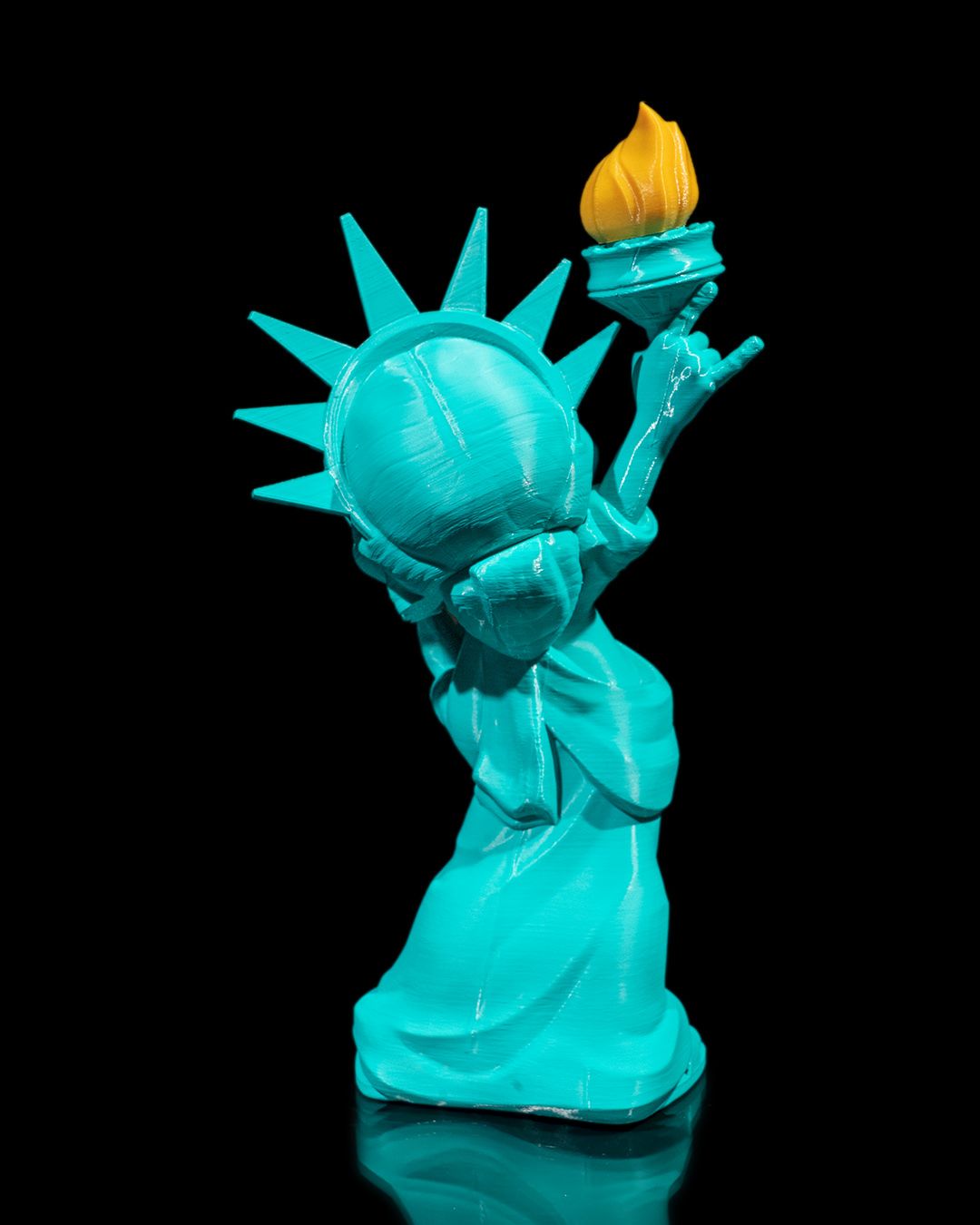 1548 - Statue of Lifestyle Liberty