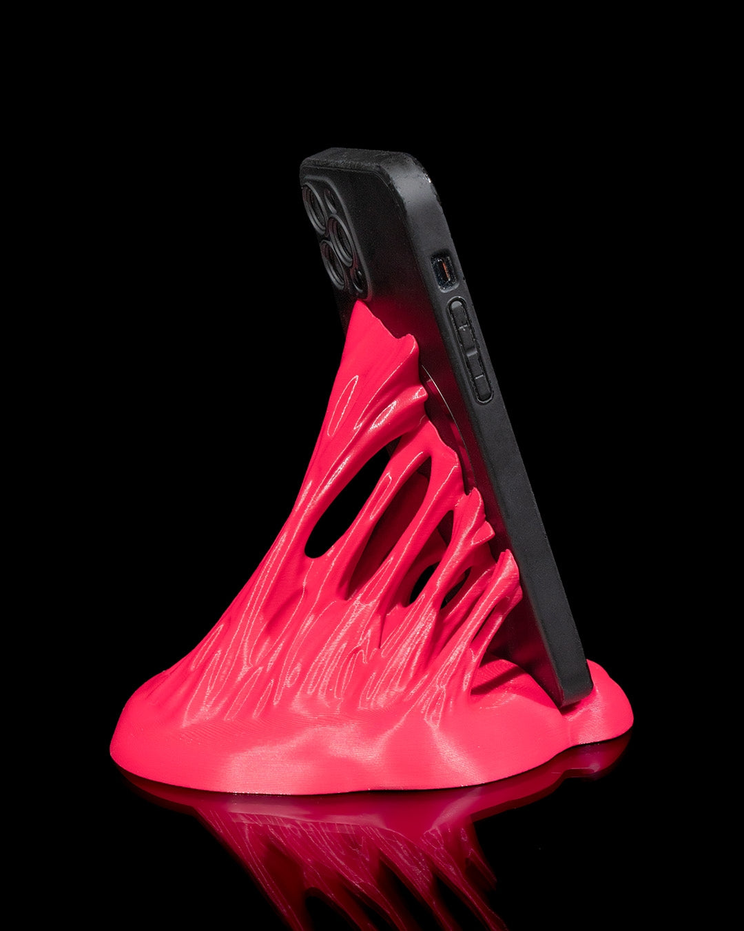 1930 - Sticky Situation Phone Stand