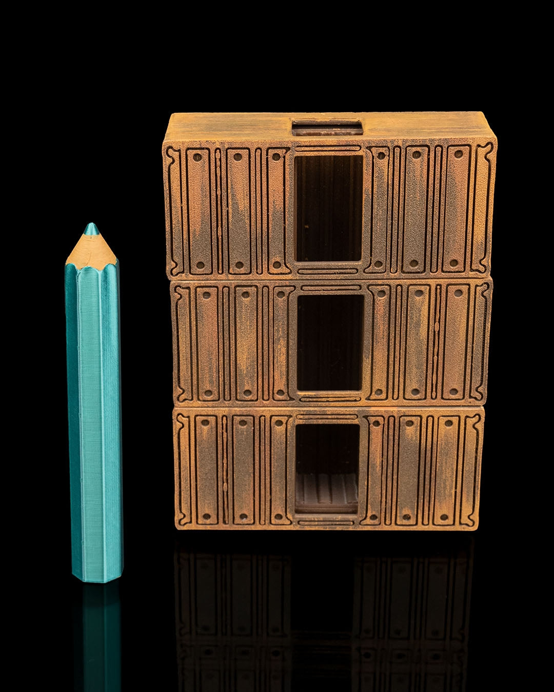 2559 - Zig Zag Pencil Box